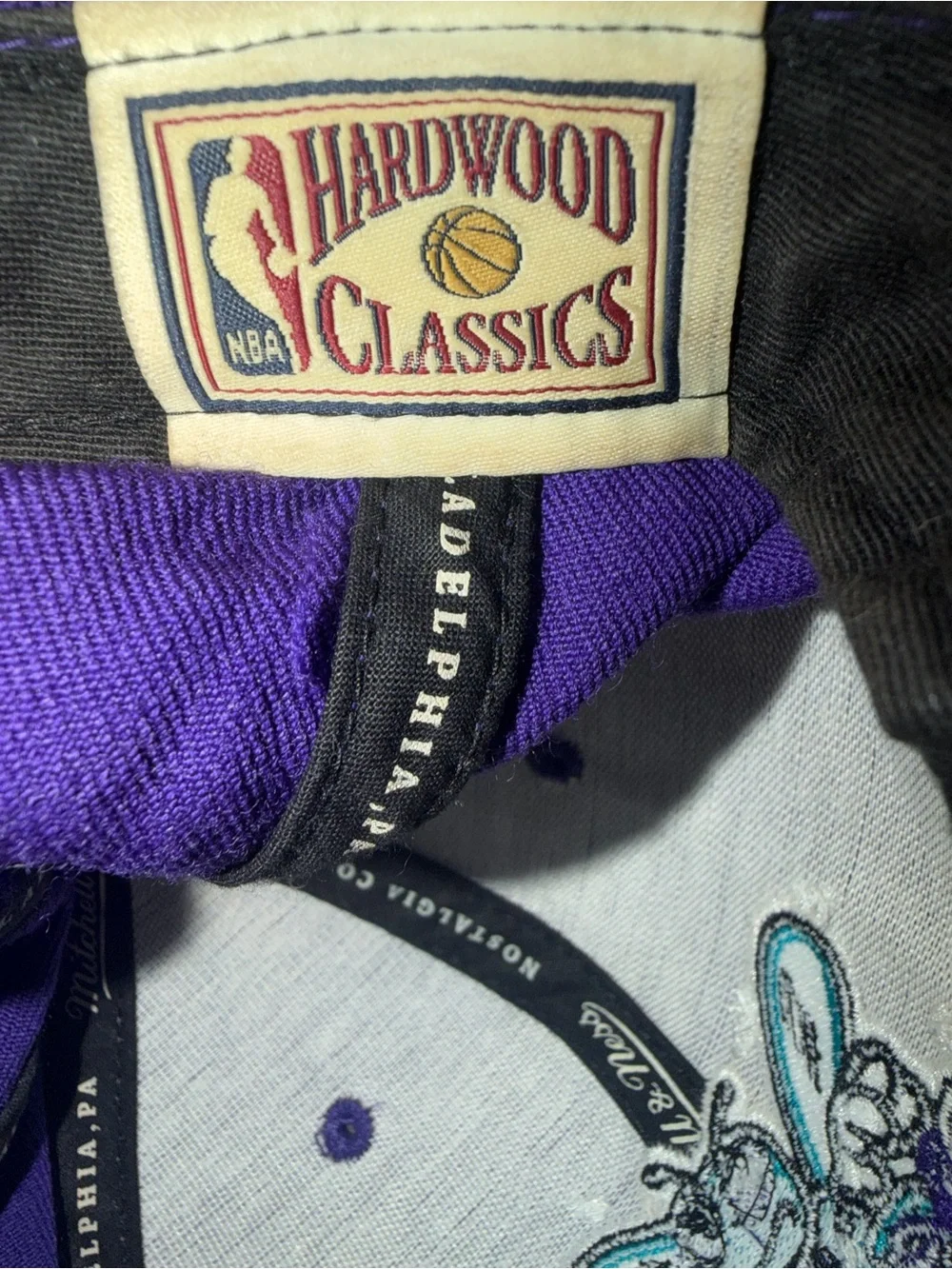 Mitchell & Ness Charlotte hornets hardwood classics adjustable strap snapback